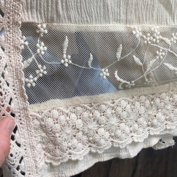 Forever 21 Blush Pink and Lace Cover Up, Size M - Picture 3 of 6